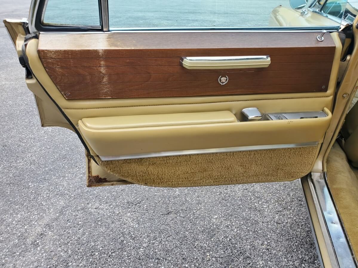 1966-cadillac-fleetwood-for-sale-interior-cpr23