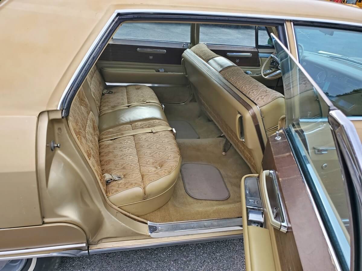 1966-cadillac-fleetwood-for-sale-interior-cpr26