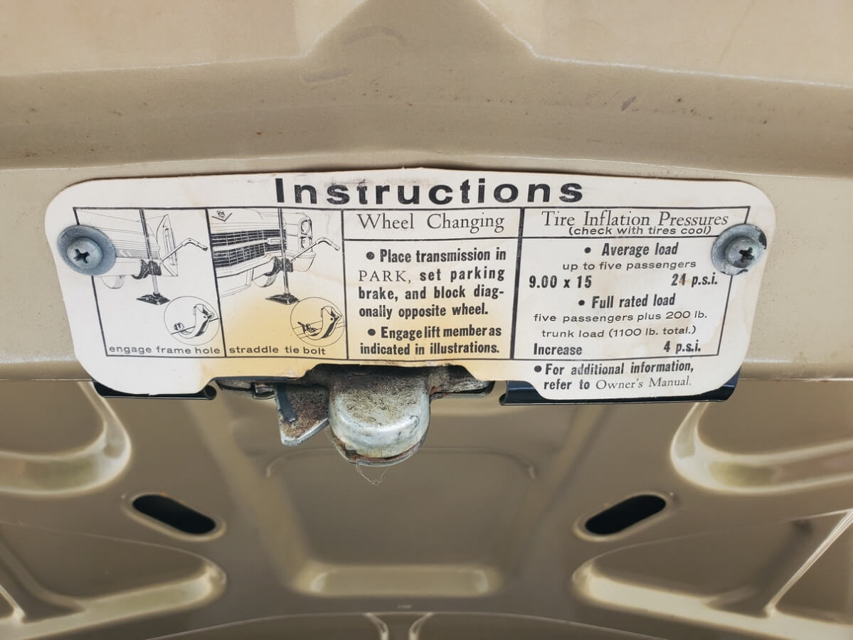 1966-cadillac-fleetwood-for-sale-interior-cpr39