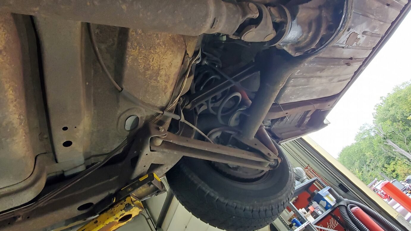 1966-cadillac-fleetwood-for-sale-undercarriage-cpr14